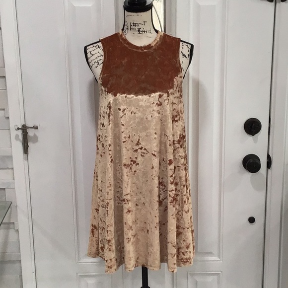 Forever 21 Dresses & Skirts - 🆕 FOREVER 21 Velour Mock Neck Sleeveless Mini Dress